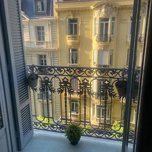  Apartment Les Fleurs Astoria